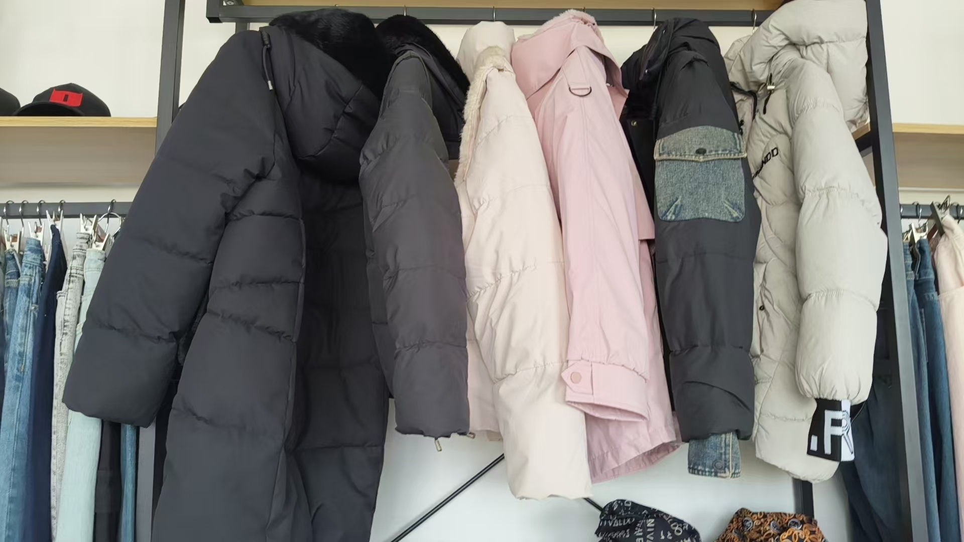 Puffer & Padded Jackets